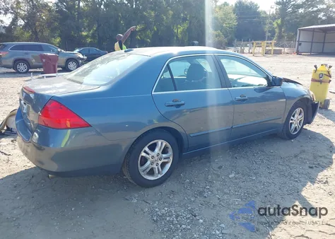 2007 Honda Accord 2.4 Ex z USA, uszkodzony, nr VIN 1HGCM56827A038380